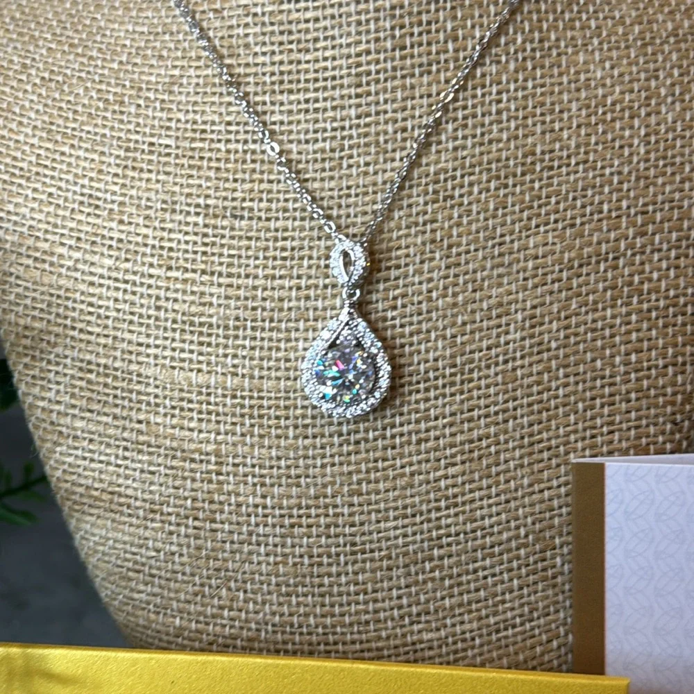 MOISSANITE - #107 WLX-020 2.0 CTW Tear Drop Necklace - Picture 4 of 6